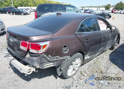 2015 Chevrolet Malibu 2Lt из США, поврежденный, VIN 1G11D5SL2FF218419